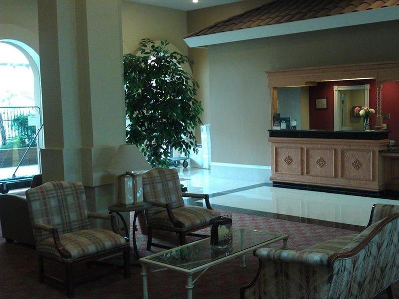 Ramada By Wyndham Fresno North Hotell Exteriör bild