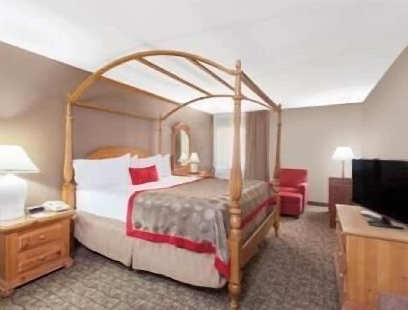 Ramada By Wyndham Fresno North Hotell Exteriör bild