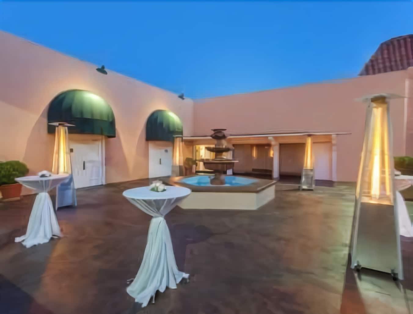 Ramada By Wyndham Fresno North Hotell Exteriör bild