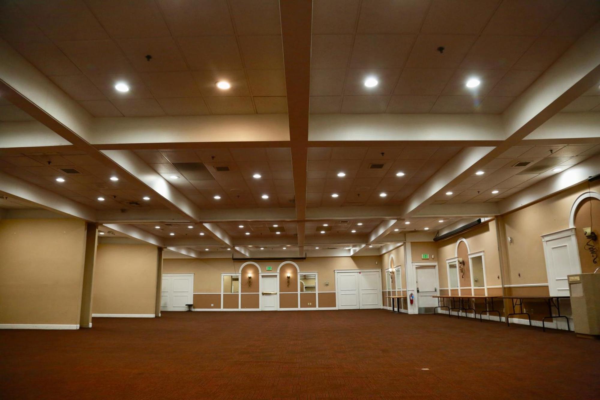 Ramada By Wyndham Fresno North Hotell Exteriör bild