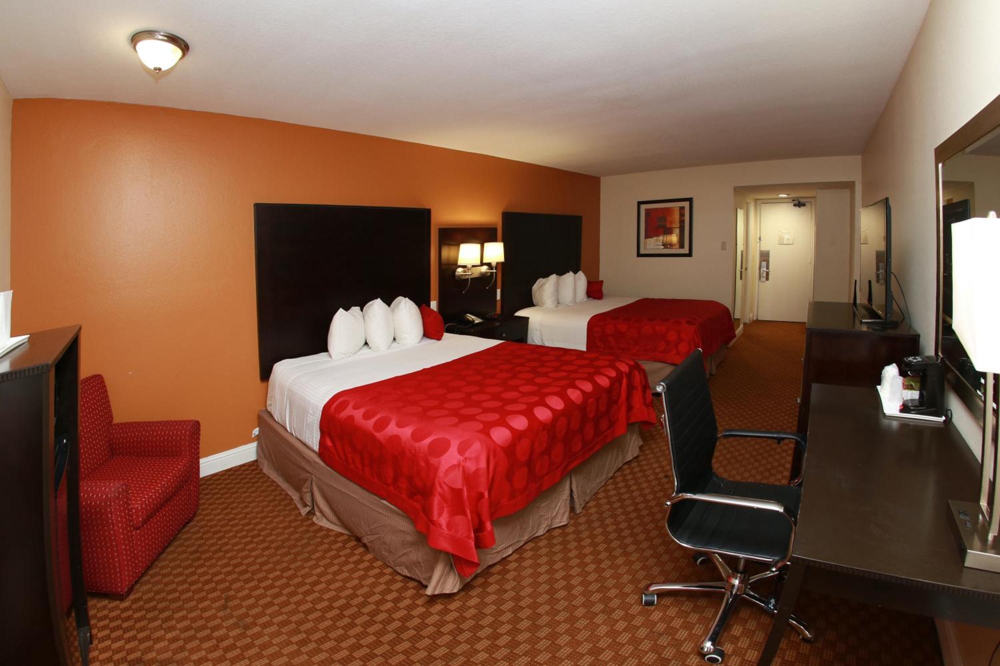 Ramada By Wyndham Fresno North Hotell Exteriör bild