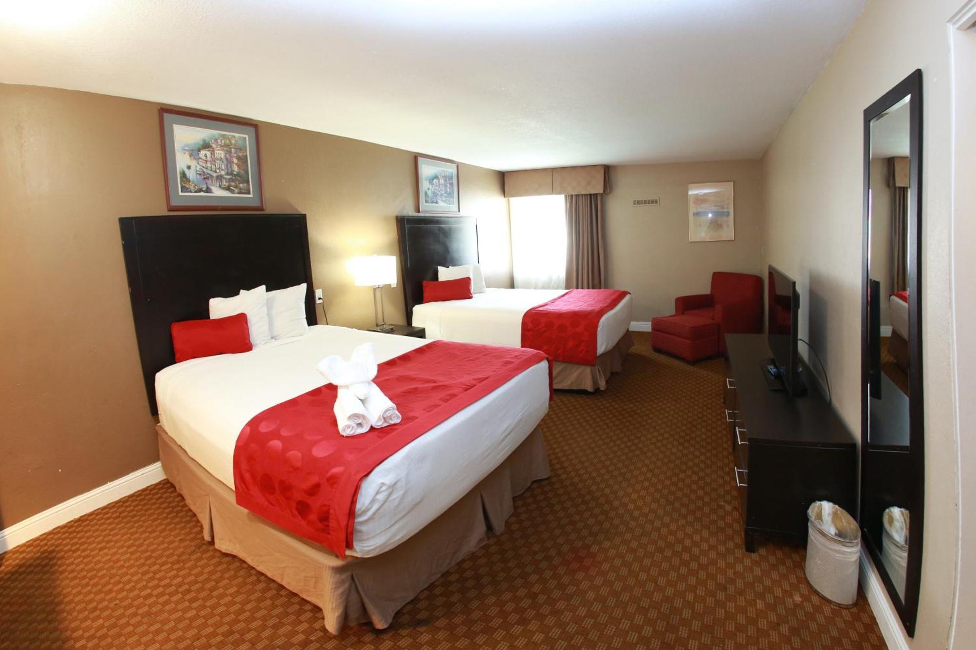 Ramada By Wyndham Fresno North Hotell Exteriör bild