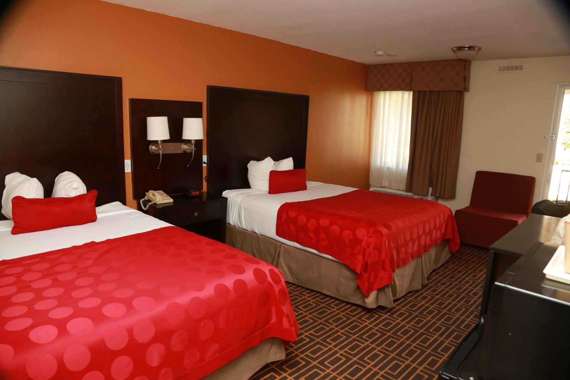 Ramada By Wyndham Fresno North Hotell Exteriör bild
