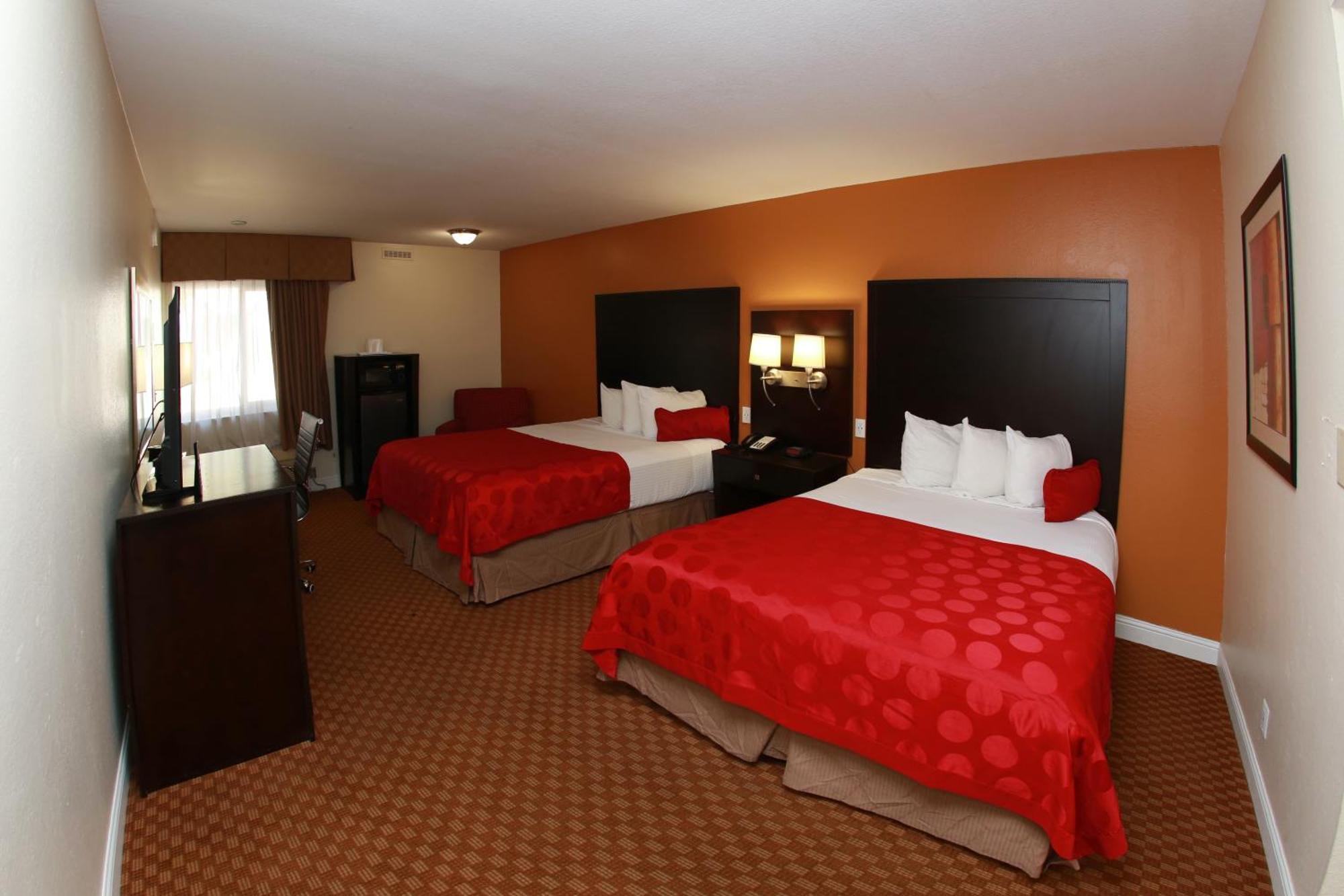 Ramada By Wyndham Fresno North Hotell Exteriör bild