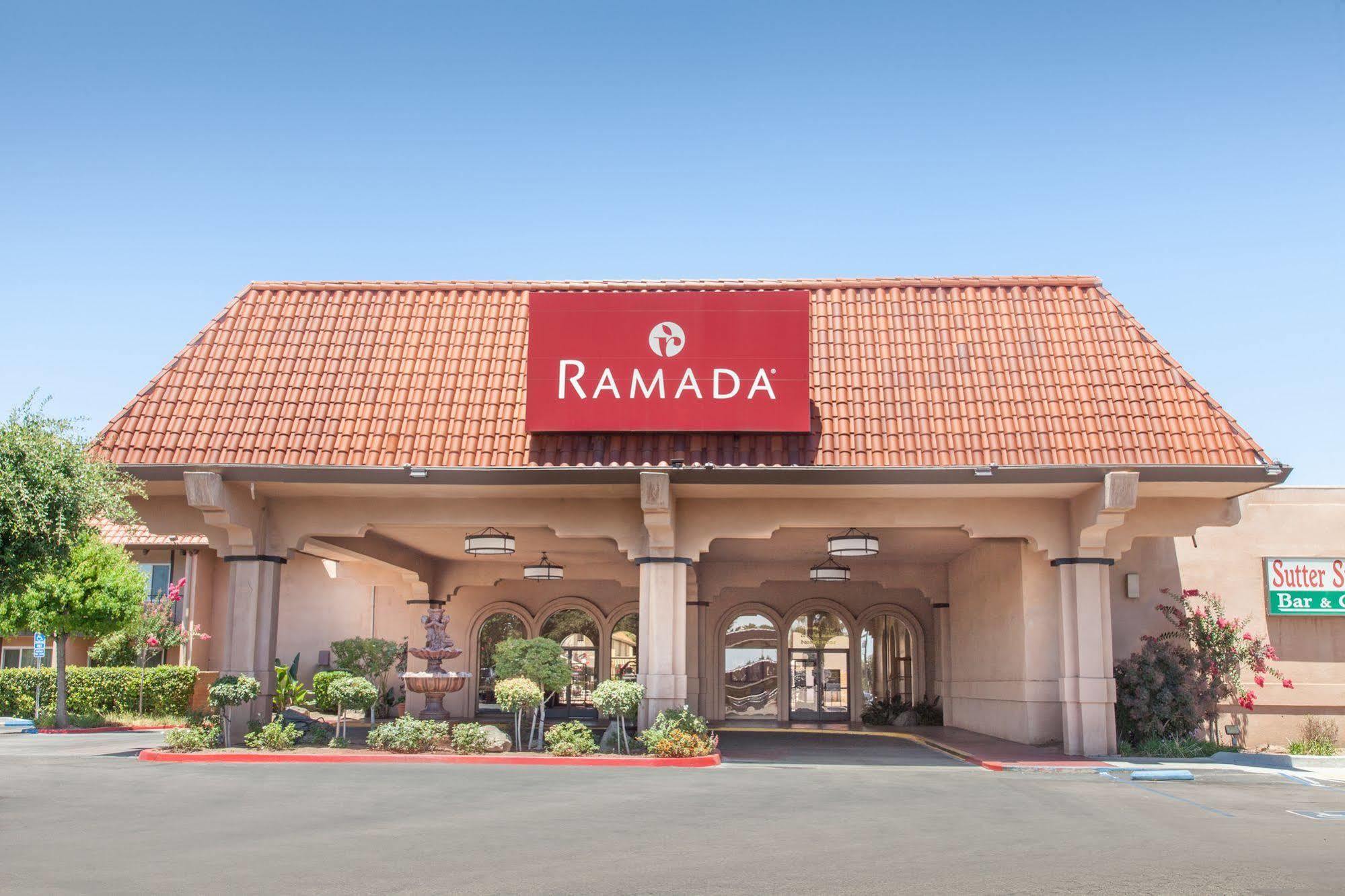 Ramada By Wyndham Fresno North Hotell Exteriör bild